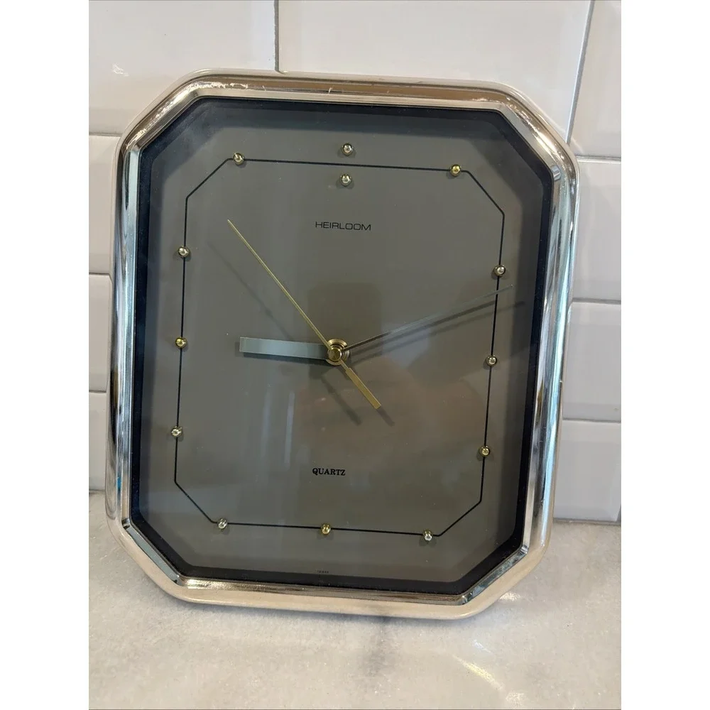 Rare Vtg Heirloom Quartz‎ Wall Clock Octagon Modern Art Deco Style Silver GW994